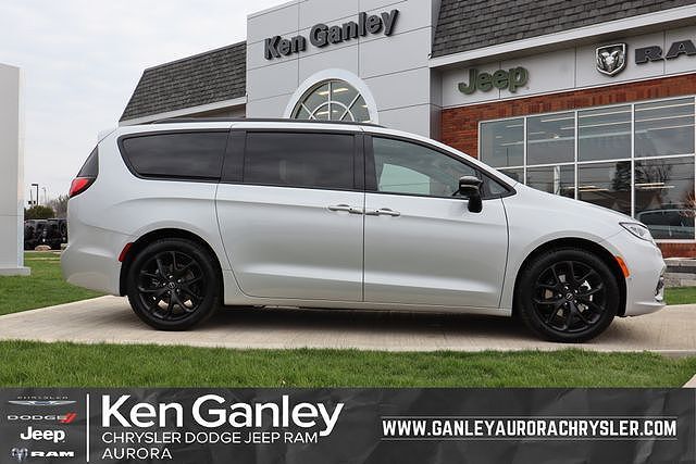 2026 CHRYSLER Pacifica