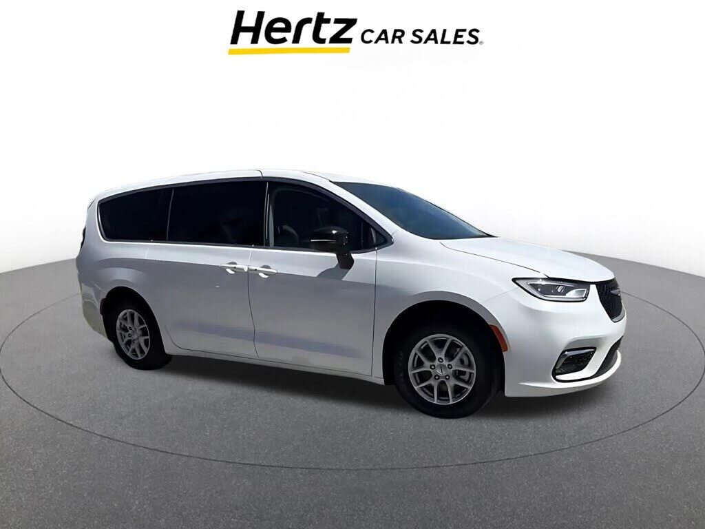 2024 CHRYSLER Pacifica