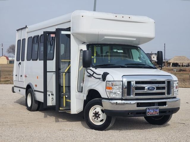 2018 FORD E-450