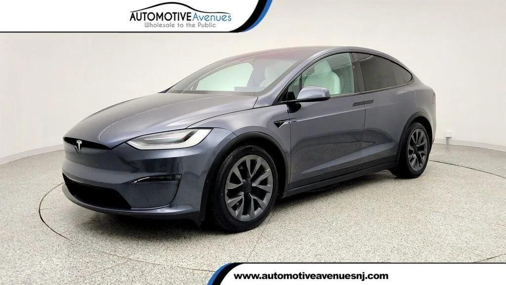 2023 TESLA Model X