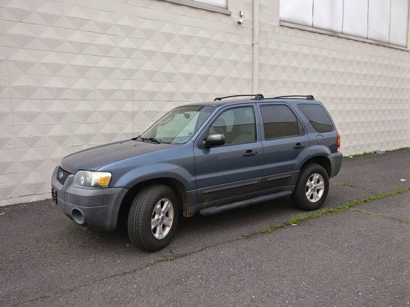 2005 FORD Escape