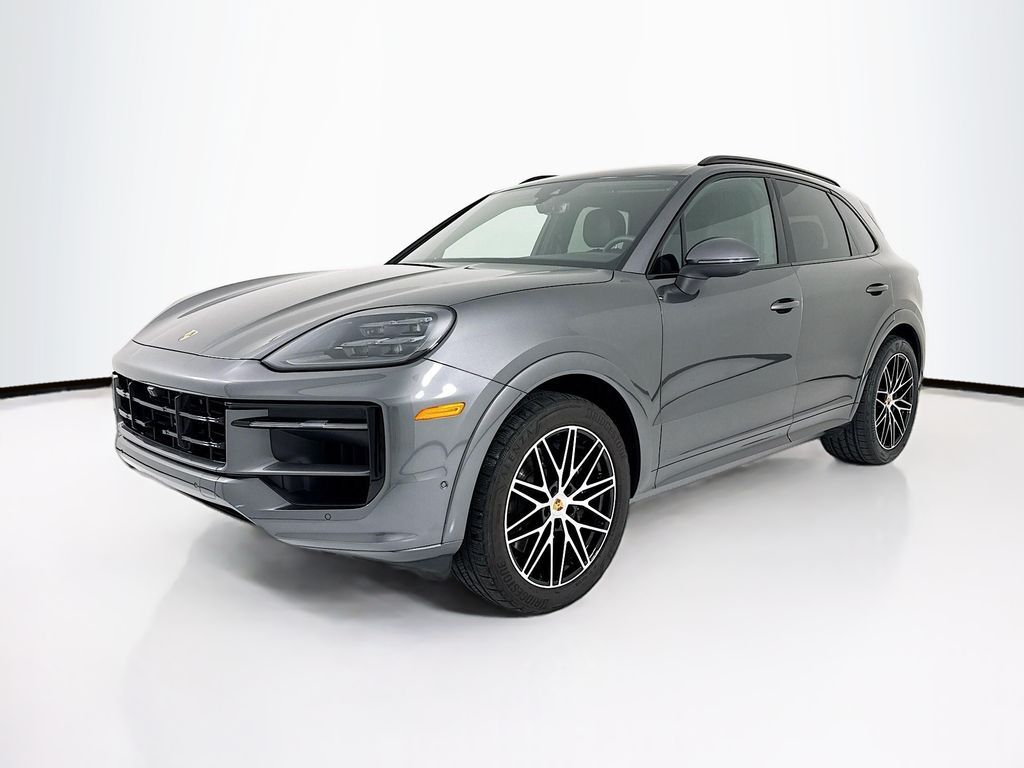 2025 PORSCHE Cayenne