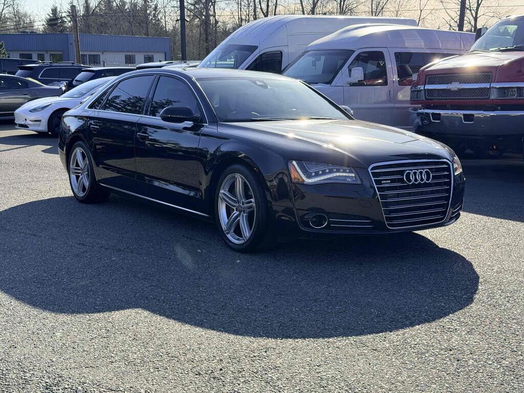 2013 AUDI A8