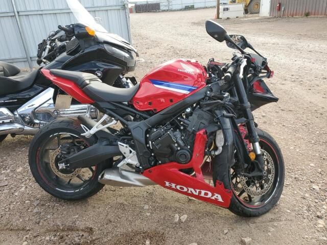 2024 HONDA CB