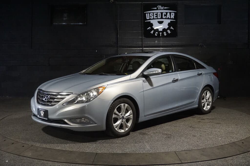 2011 HYUNDAI Sonata