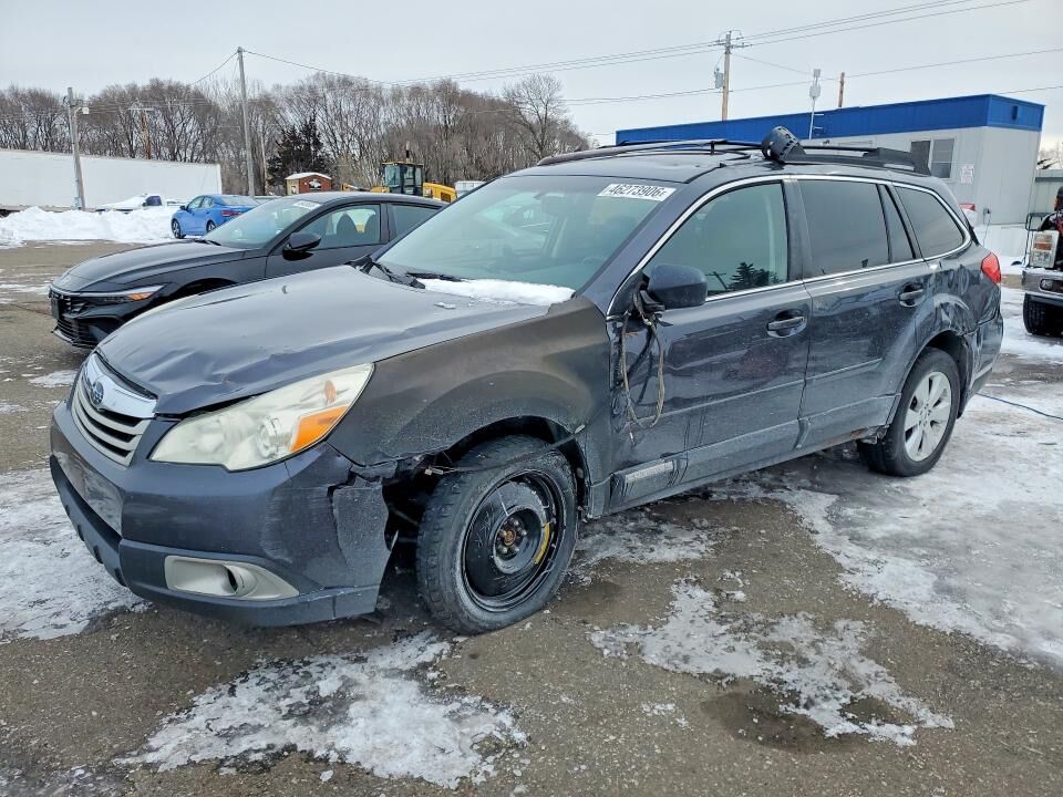 2012 SUBARU Outback