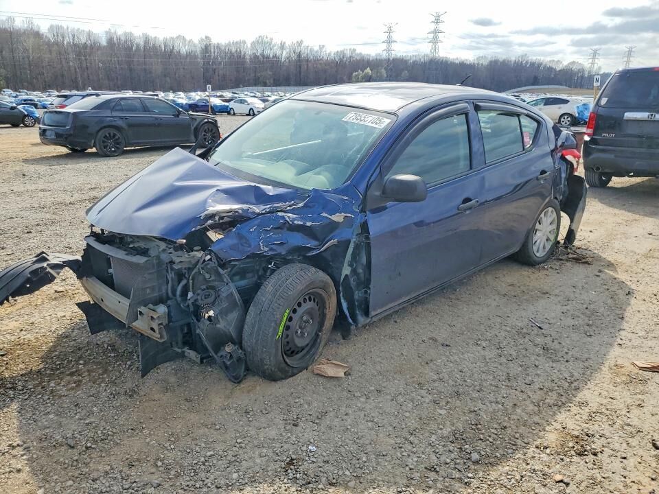 2012 NISSAN Versa