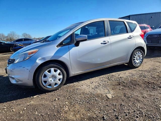 2015 NISSAN Versa