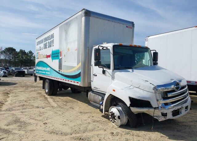 2020 HINO Conventional Type Truck