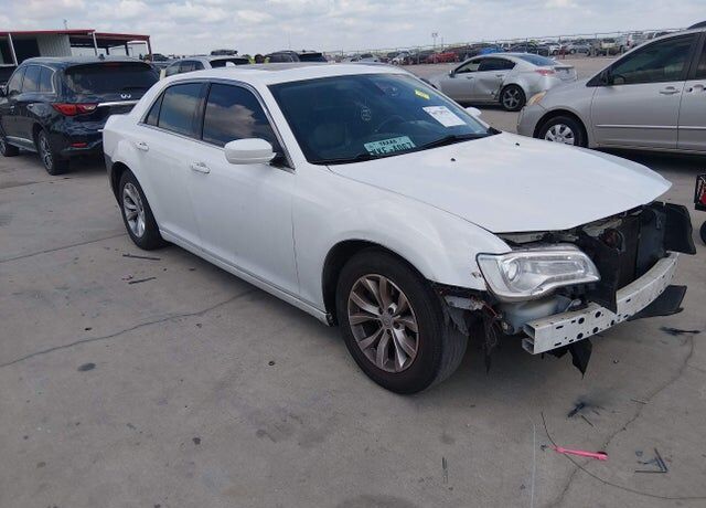 2016 CHRYSLER 300
