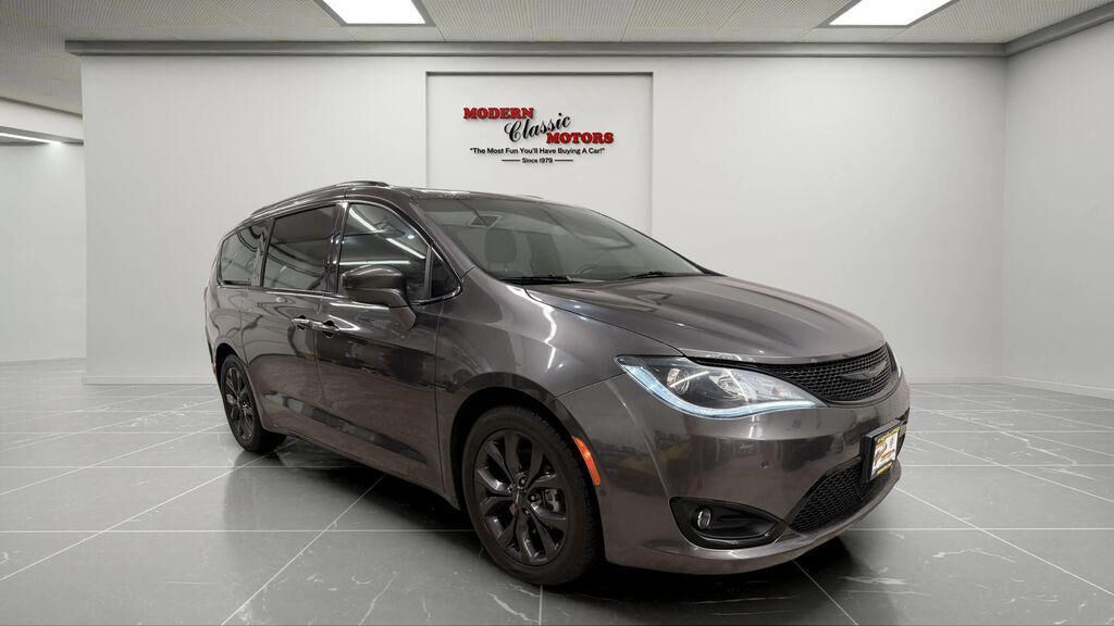 2020 CHRYSLER Pacifica