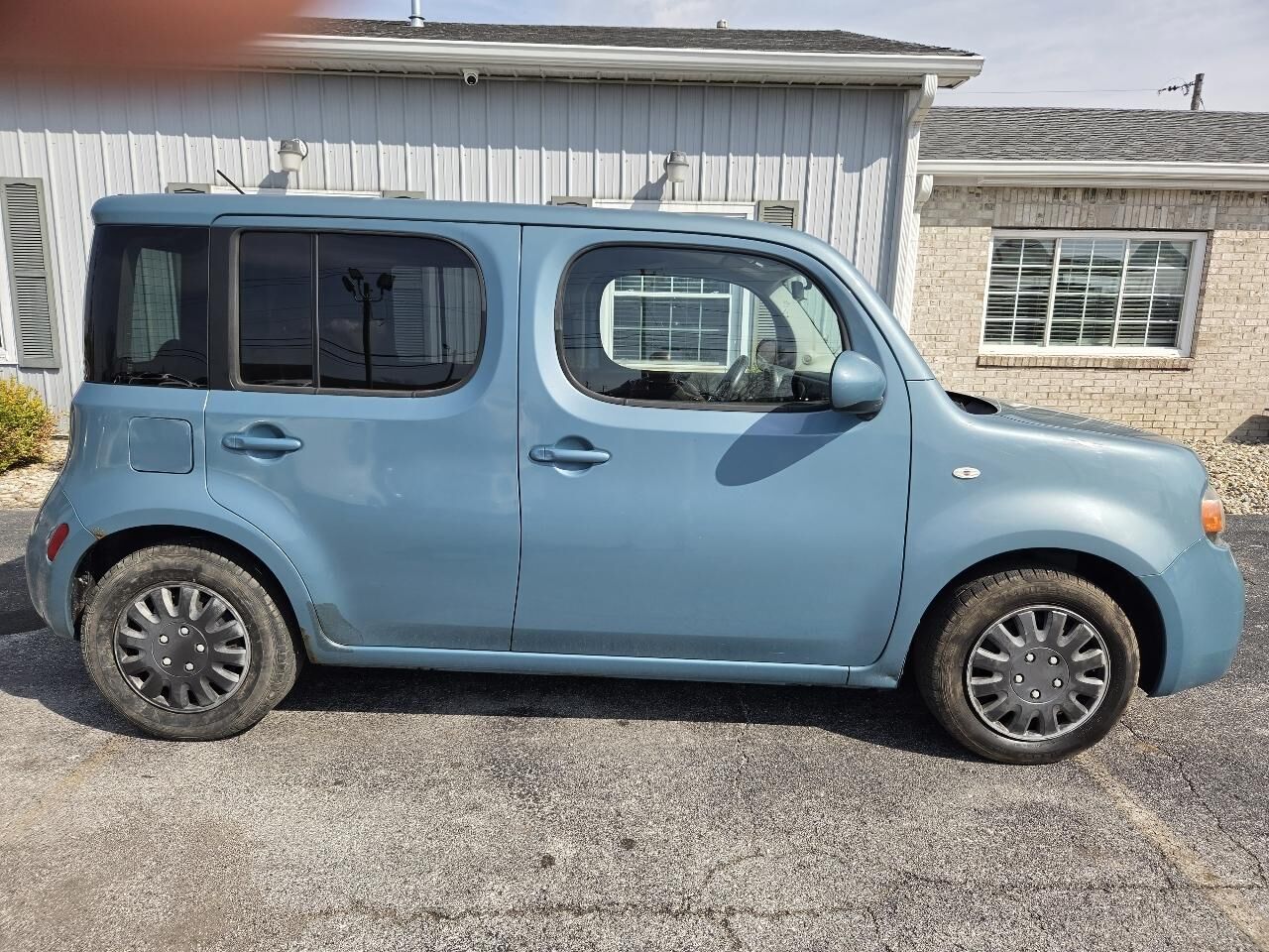 2011 NISSAN Cube