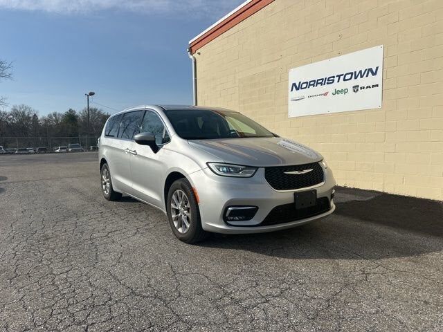 2023 CHRYSLER Pacifica