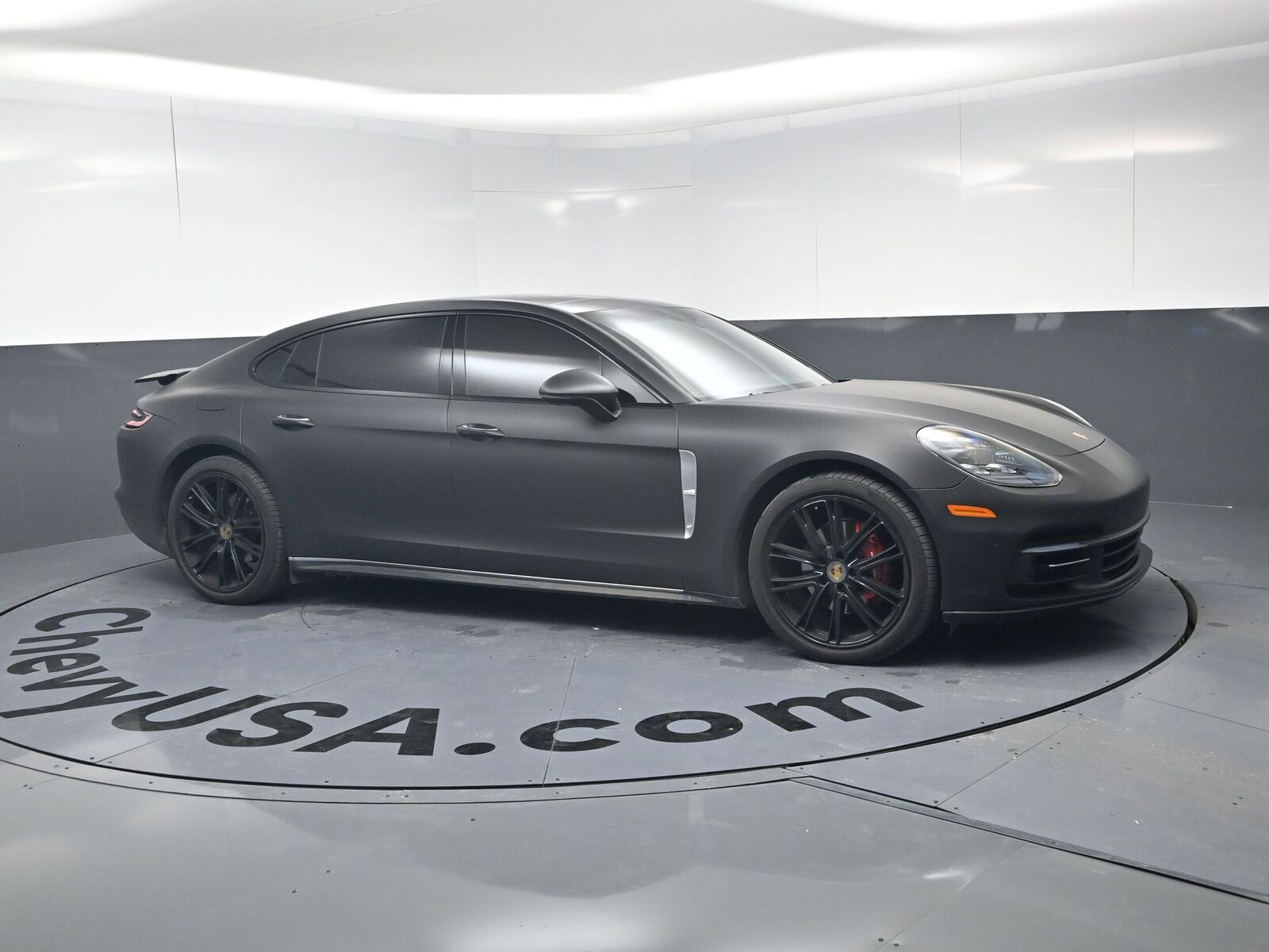 2018 PORSCHE Panamera