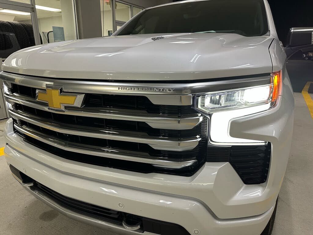 2025 CHEVROLET Silverado
