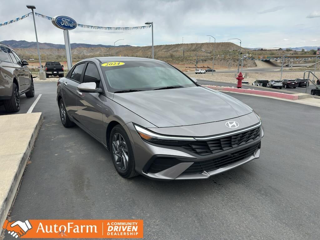 2024 HYUNDAI Elantra
