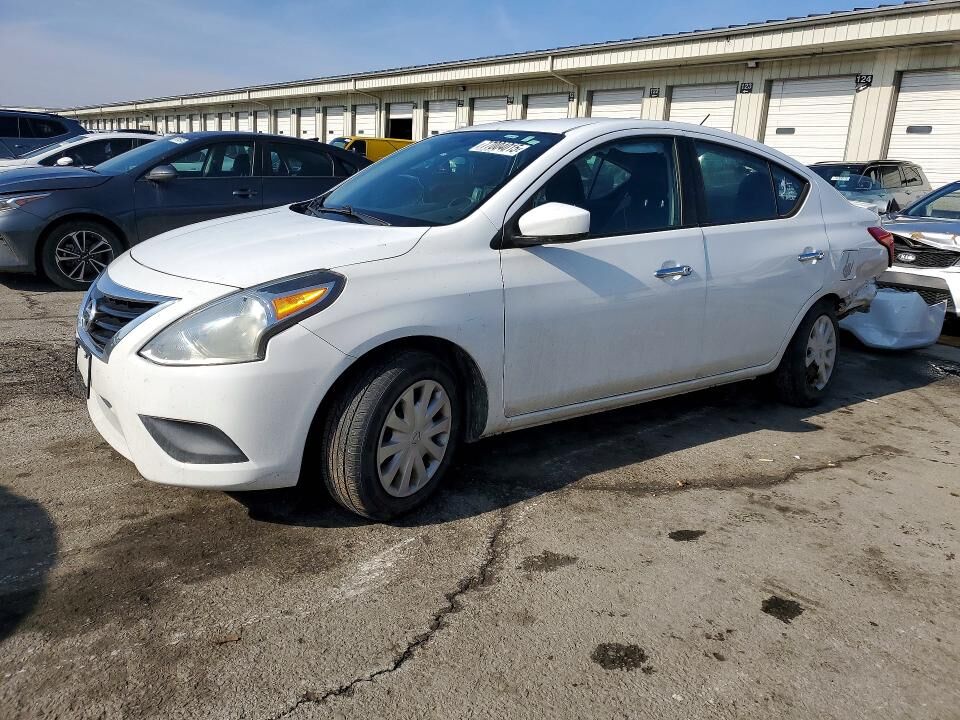2016 NISSAN Versa