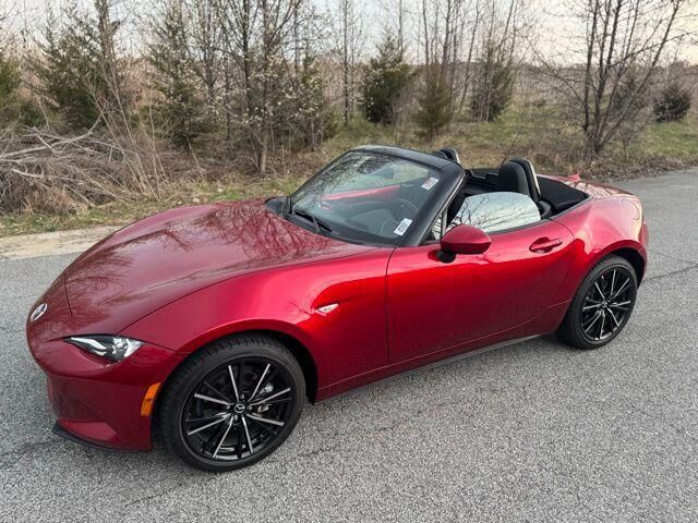 2025 MAZDA MX-5