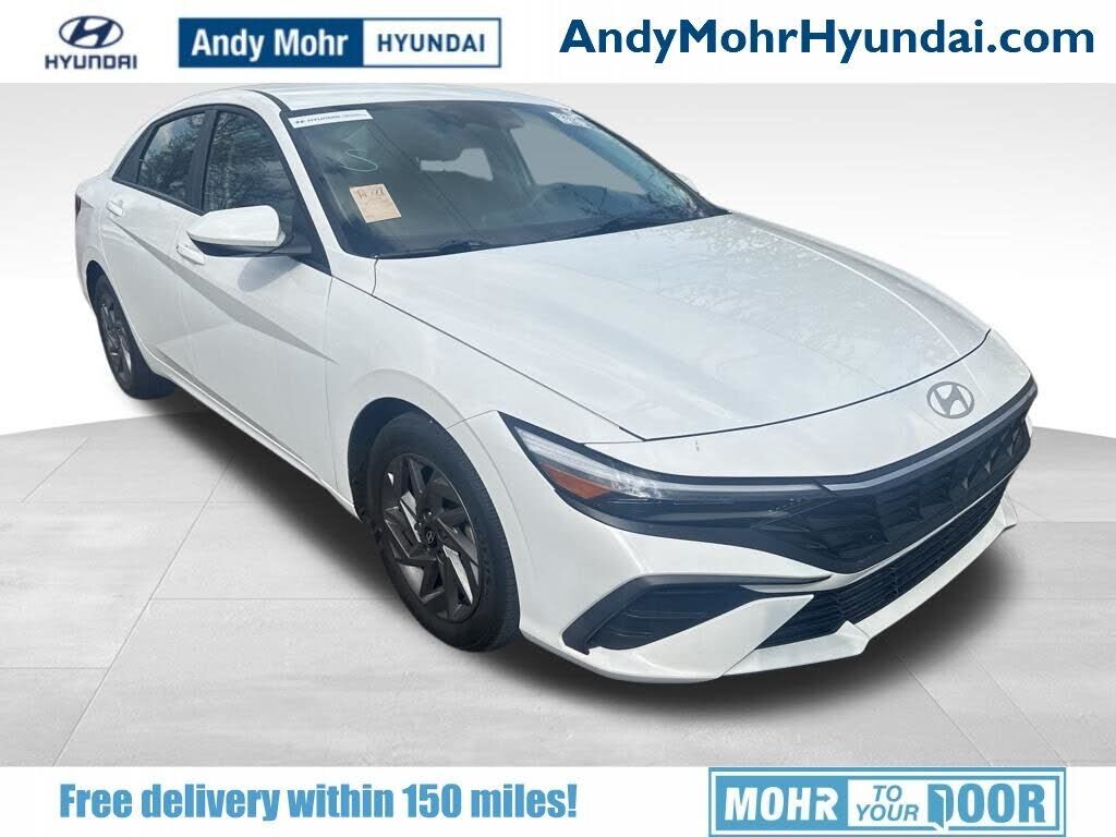 2024 HYUNDAI Elantra