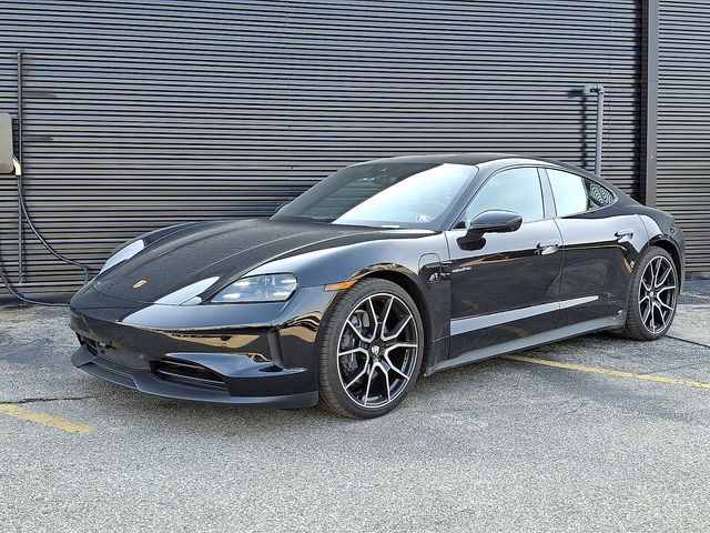 2025 PORSCHE Taycan