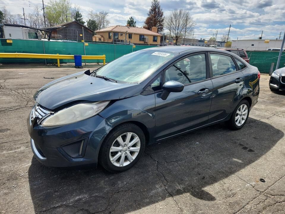 2011 FORD Fiesta