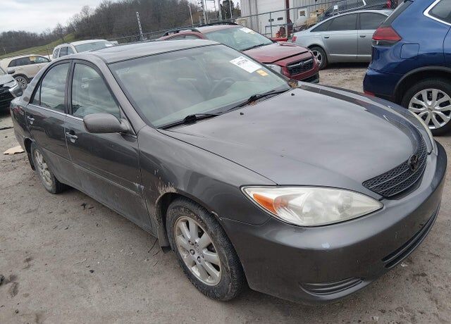 2002 TOYOTA Camry