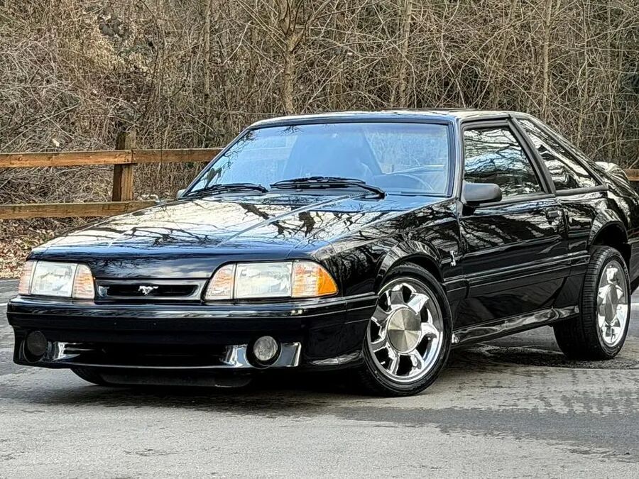 1993 FORD Mustang