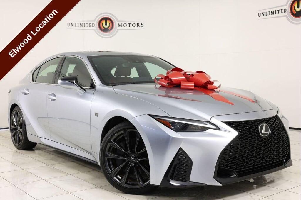 2024 LEXUS IS