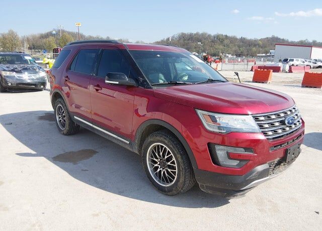 2017 FORD Explorer