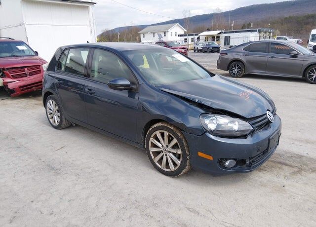 2012 VOLKSWAGEN Golf