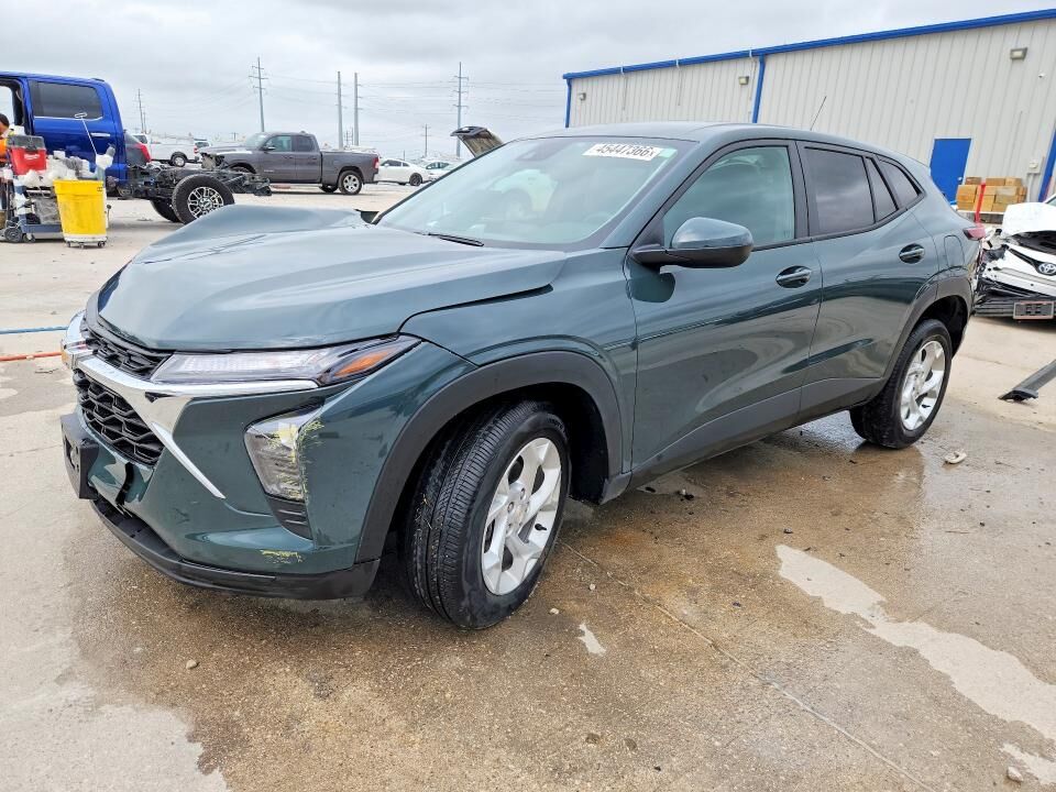 2025 CHEVROLET Trax