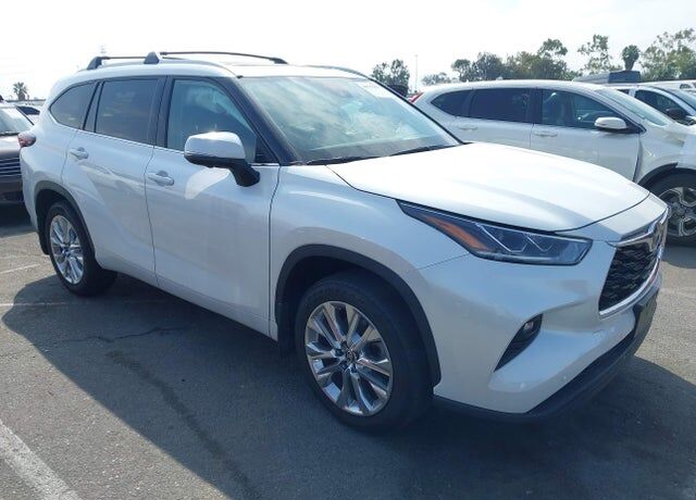 2024 TOYOTA Highlander