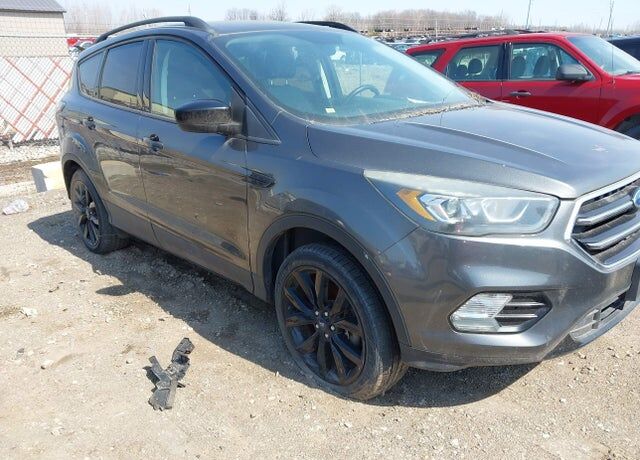 2017 FORD Escape