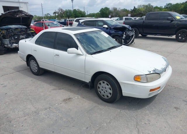 1996 TOYOTA Camry