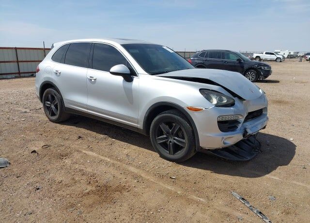 2011 PORSCHE Cayenne