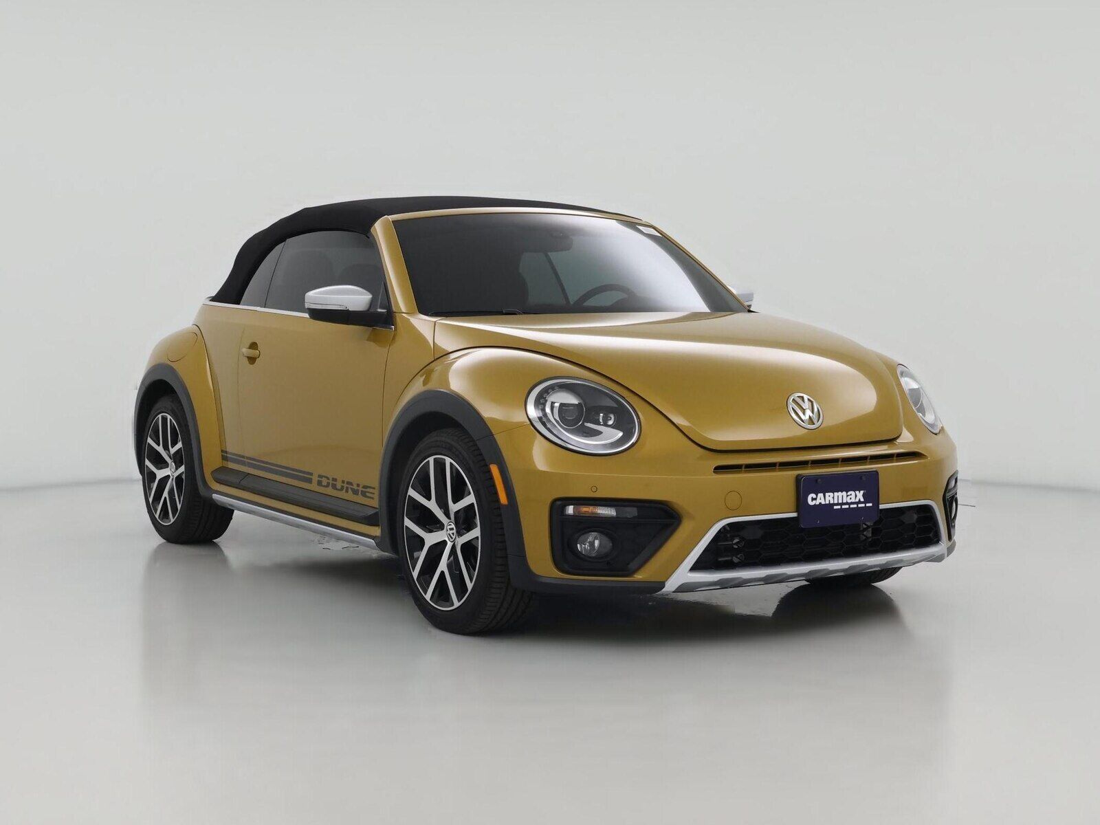 2017 VOLKSWAGEN Beetle