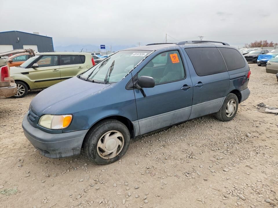 2001 TOYOTA Sienna