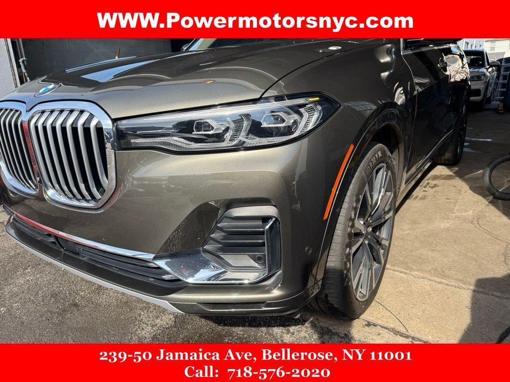2022 BMW X7