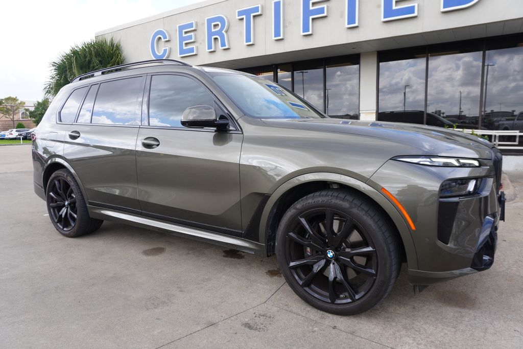 2025 BMW X7