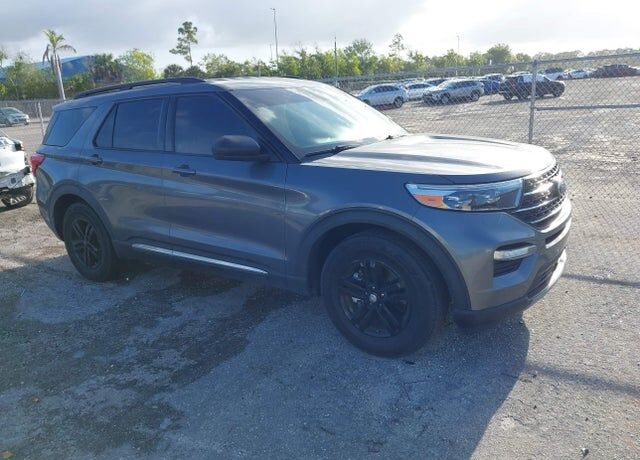 2021 FORD Explorer