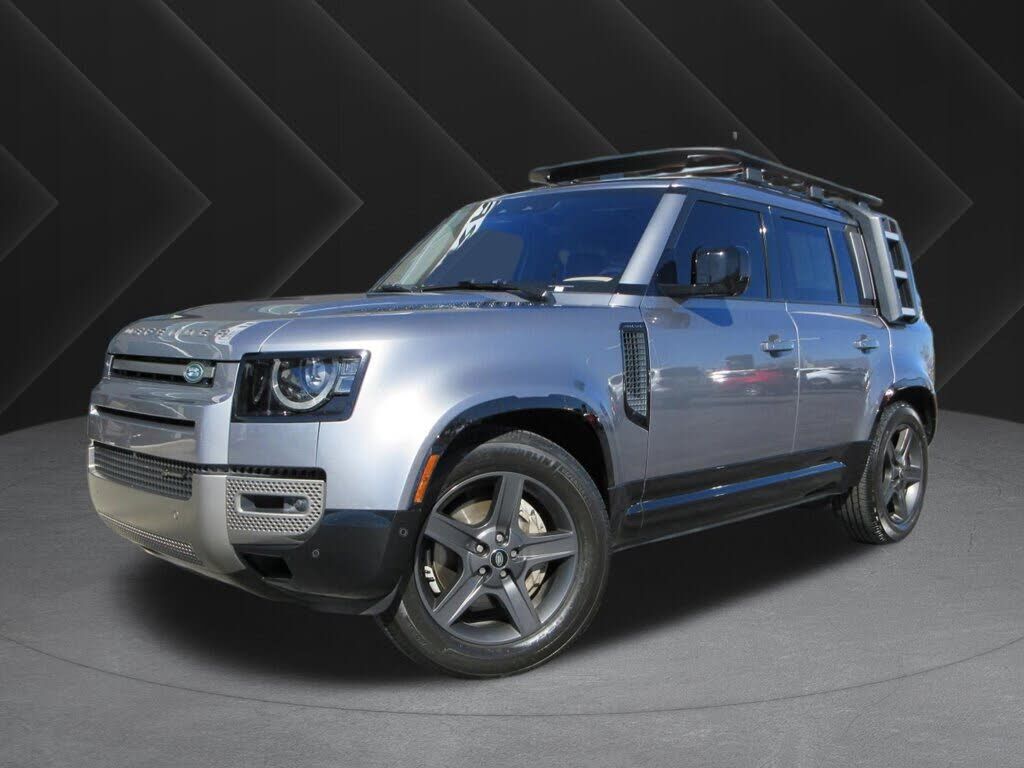 2022 LAND ROVER Defender