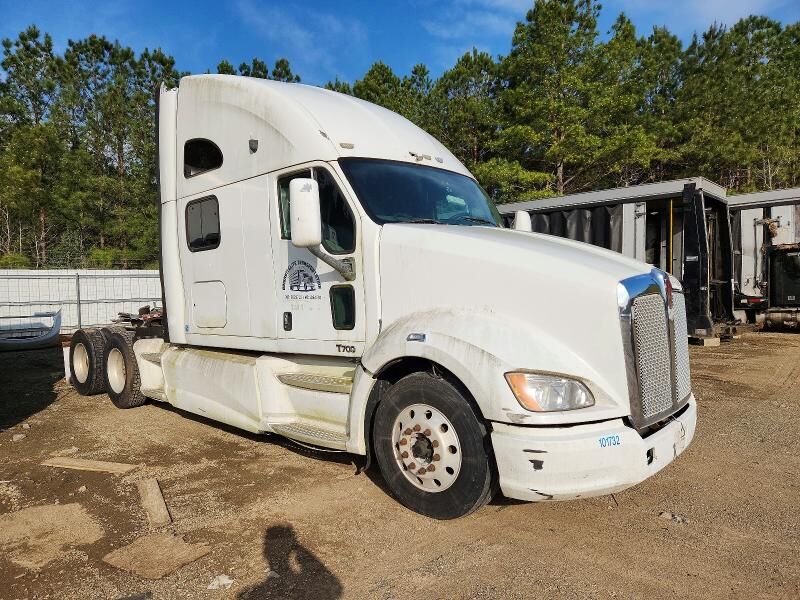 2011 KENWORTH T7 Series