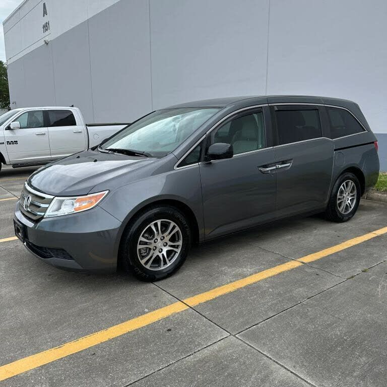 2011 HONDA Odyssey