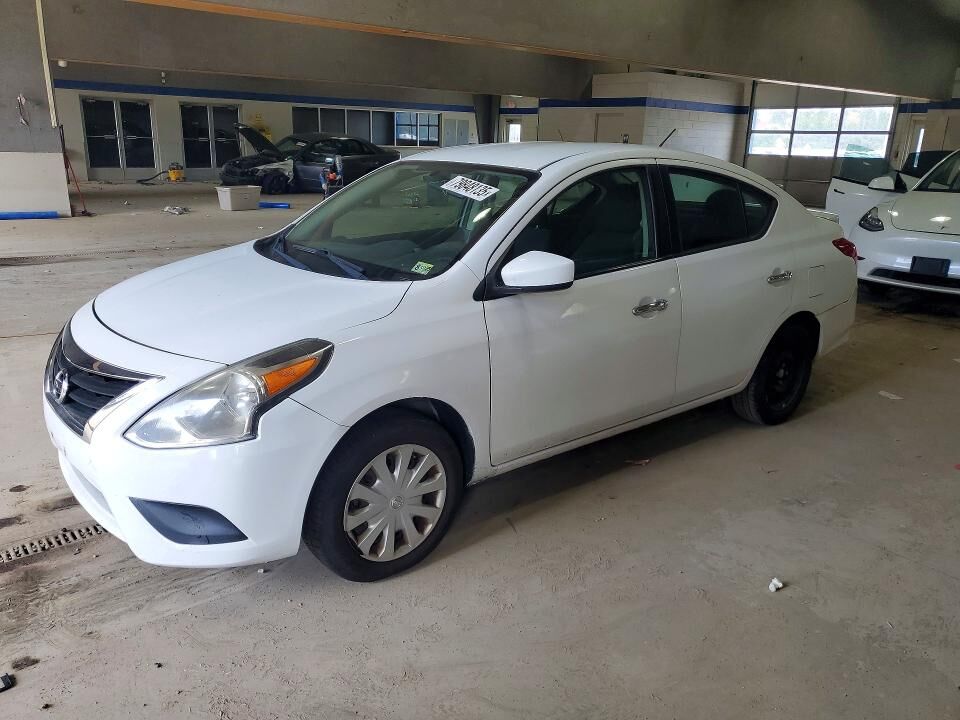 2019 NISSAN Versa
