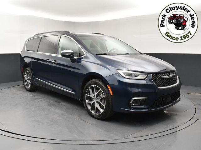 2022 CHRYSLER Pacifica