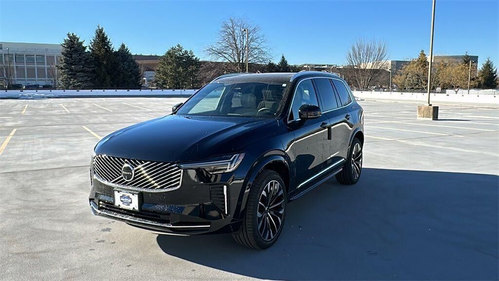 2026 VOLVO XC90