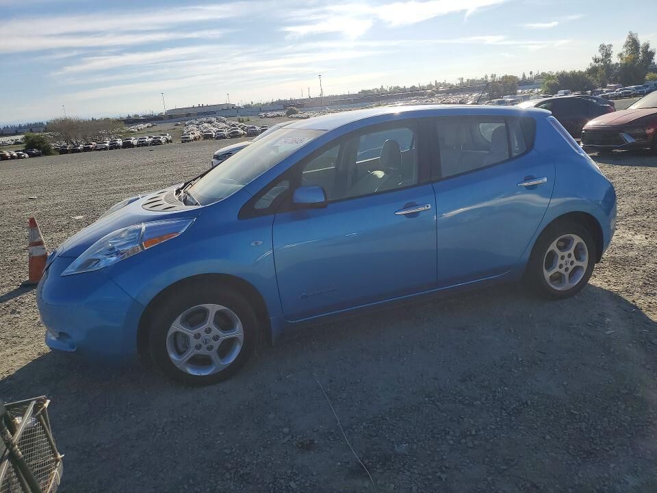 2012 NISSAN Leaf