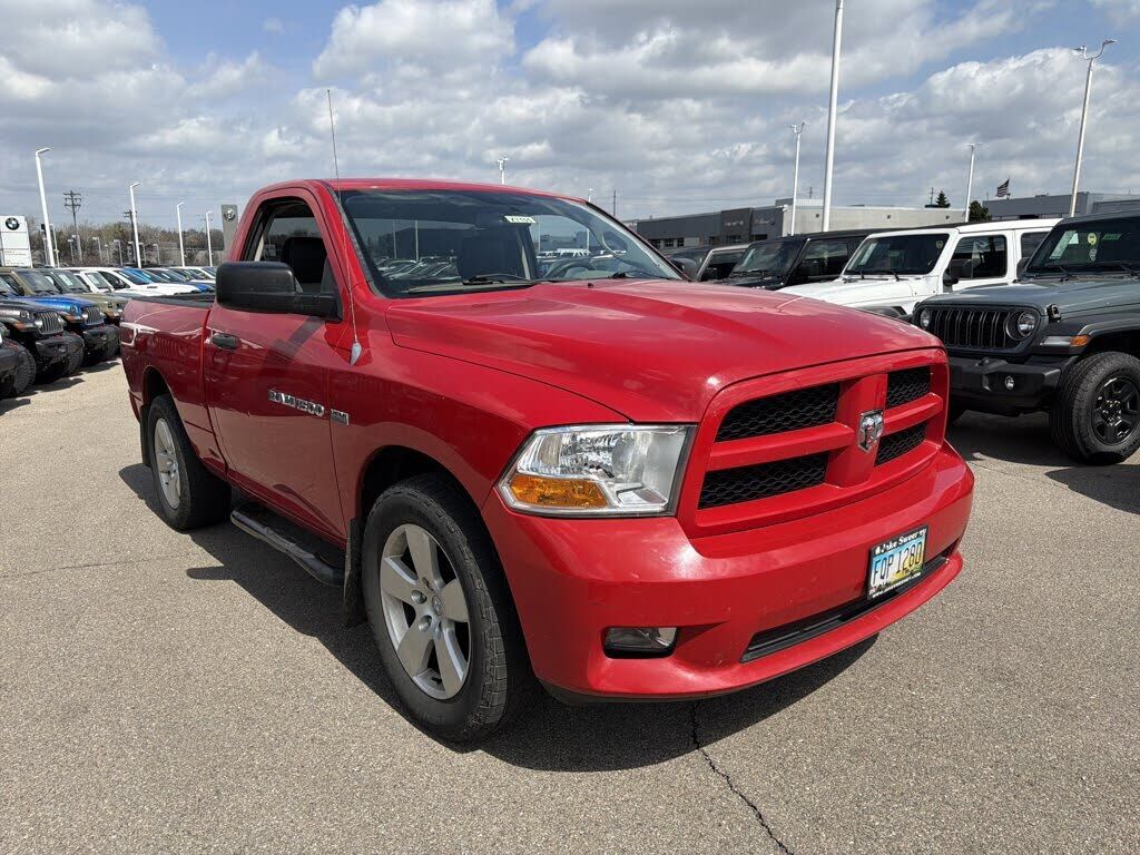 2012 DODGE Ram