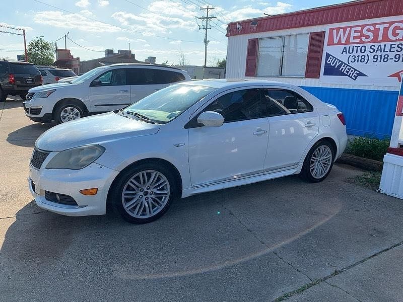 2011 SUZUKI Kizashi