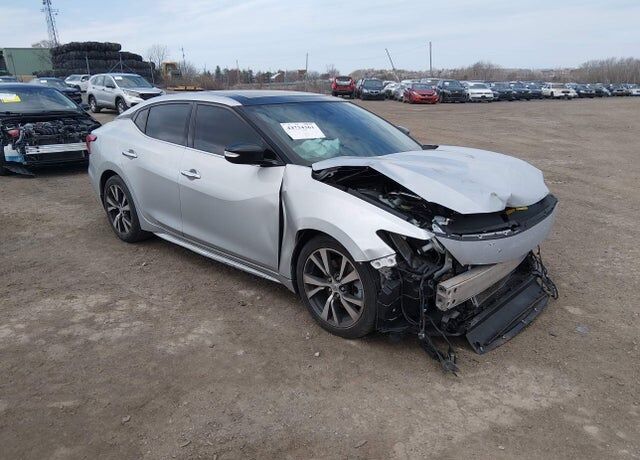 2017 NISSAN Maxima